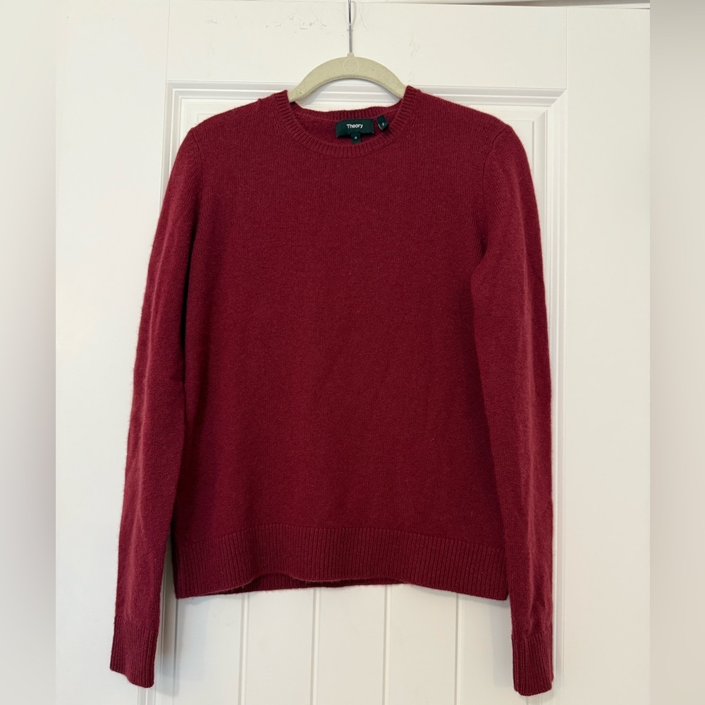 Theory cashmere crew neck sweater